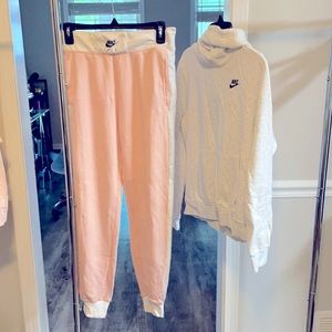 Nike Sweat Pant & Hoodie